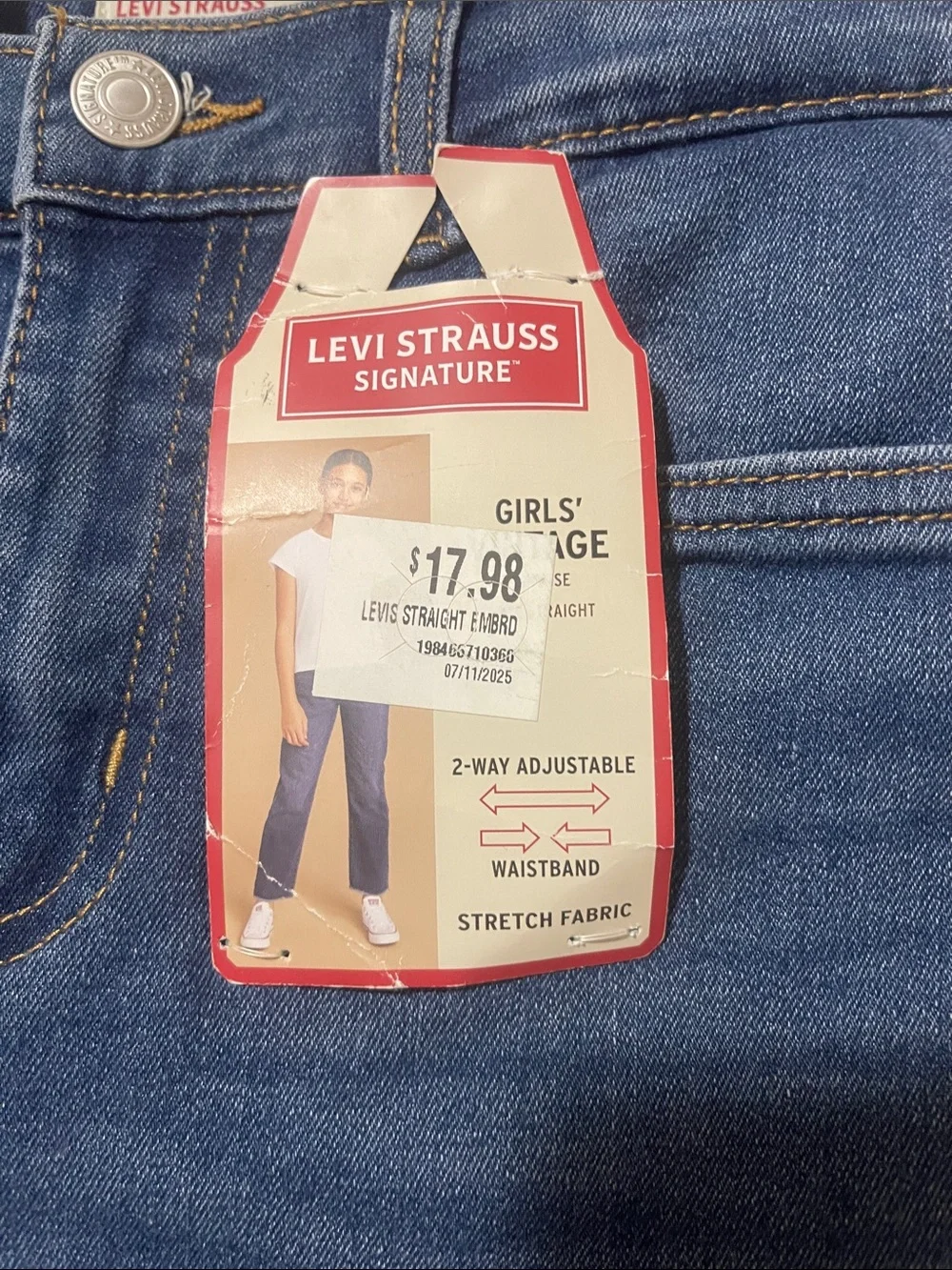 Levi's gils Blue  Jeans with Embroidered Florals nwt size 10